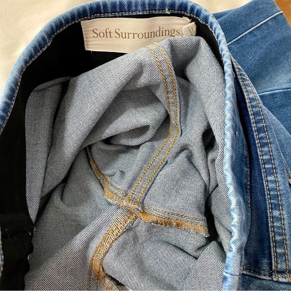 Soft Surroundings The Ultimate Denim Pull On Relaxed Straight Jeans Medium 31" - Picture 5 of 10
